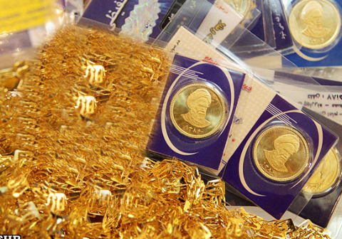 سکه و طلا ارزان شد/ حرکت یورو بر مرز ۷۳۰۰ تومان