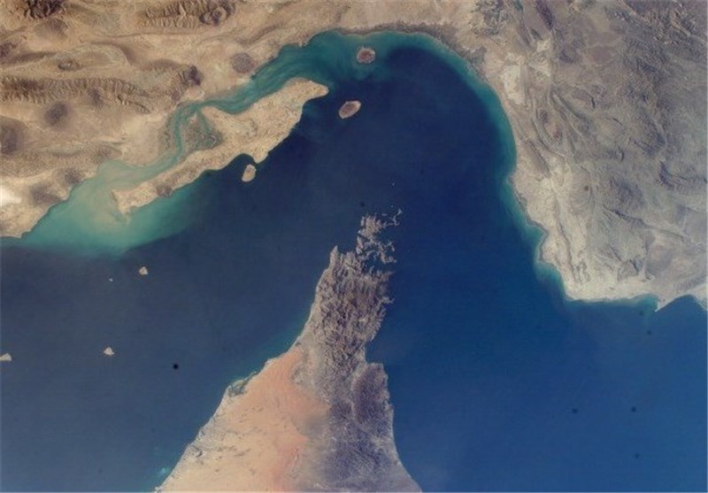 کیهان: اگر نفت ایران صادر نشود، هم تنگه هرمز بسته می شود، هم اروپا و اسرائیل در تیررس موشکهای ماست