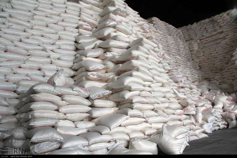 توزیع ۱۴۰۰ تن شکر با نرخ مصوب بین بنکداران موادغذایی در تهران