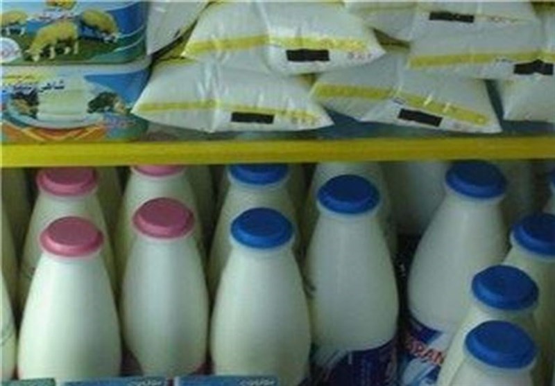 نرخ ۶۴۰۰ تومانی شیر خام مصوبه تنظیم بازار ندارد/ هشدار درباره افزایش ۷۰ درصدی قیمت لبنیات