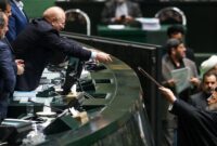 رئیسی خیال حقوق بگیران را راحت کرد/ وعده رشد ۸ درصدی اقتصاد ایران