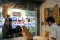 کاهش دسترسی برخی نانوایان به آرد یارانه‌ای یا سوءاستفاده از سهمیه؟