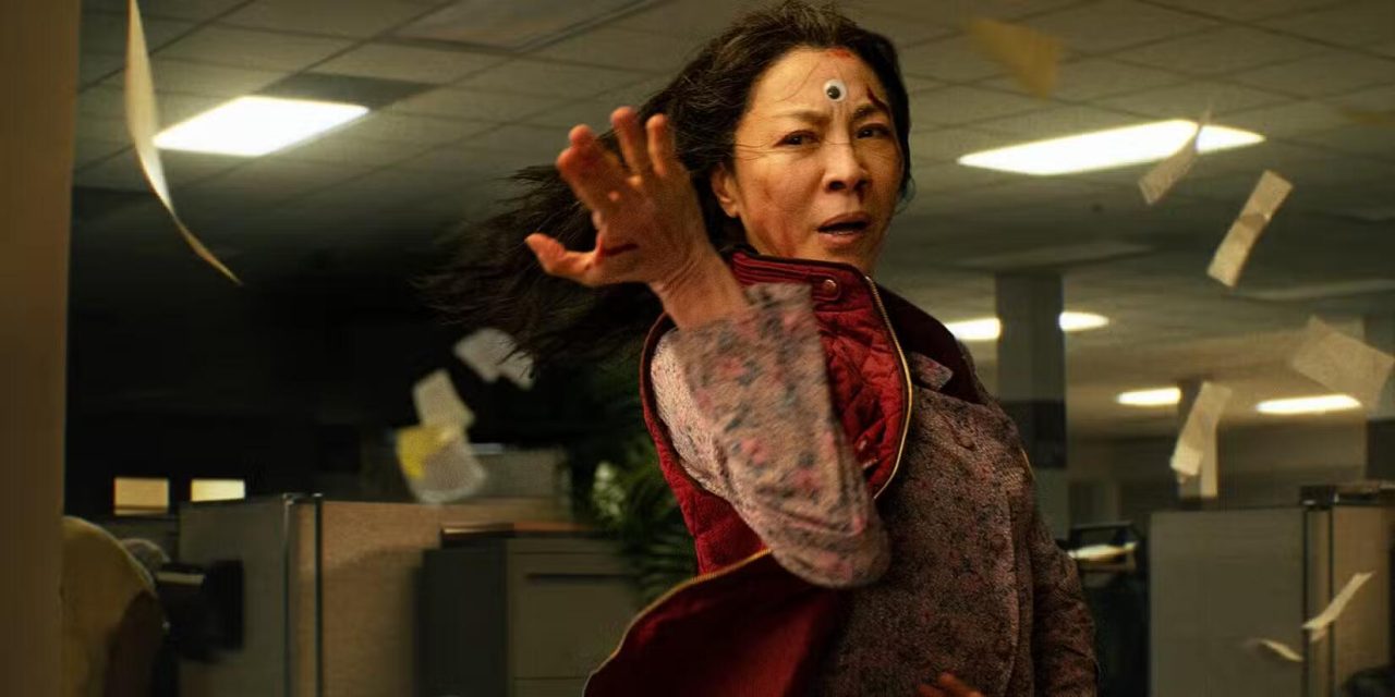 michelle yeoh in a martial arts stance in everything everywhere all at once فیلم everything everywhere all at once