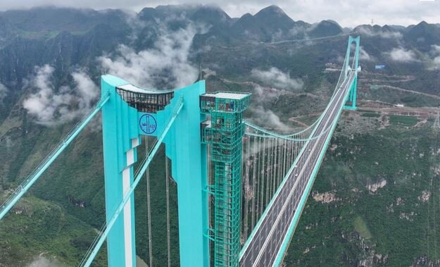 افتتاح بلندترین پل جهان در چین