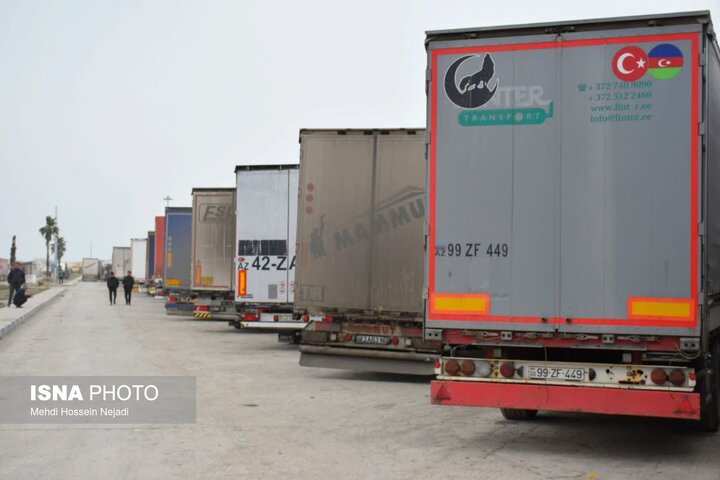 شناسه‌دار کردن انبارها و سورتینگ‌ها در دستور کار کارگروه صادرات شهرستان آستارا قرار گرفت