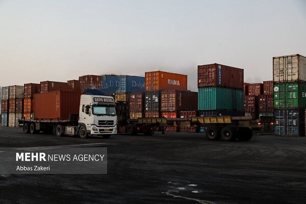 ۱۶ سال وعده ساماندهی کارت بازرگانی؛ چرا معضل همچنان پابرجاست؟